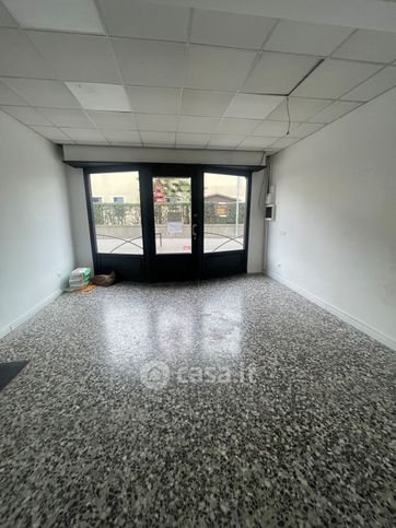 Ufficio in commerciale in Via Michelangelo Buonarroti