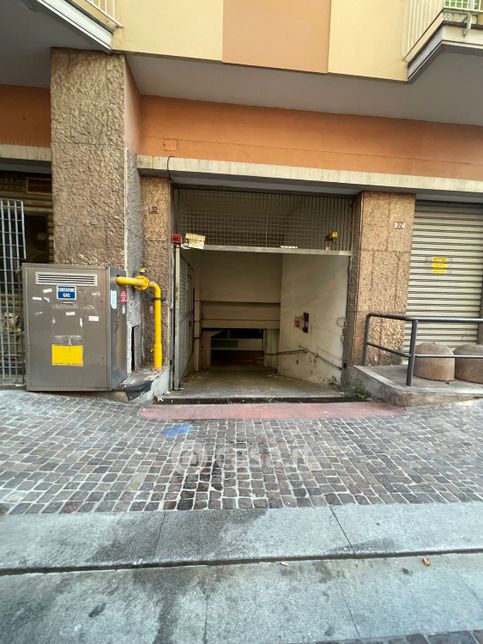 Garage/posto auto in residenziale in Via Carlo Stuparich