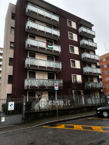 Capannone in commerciale in Via Trieste 20