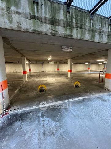 Box/posto auto in residenziale in fabbri