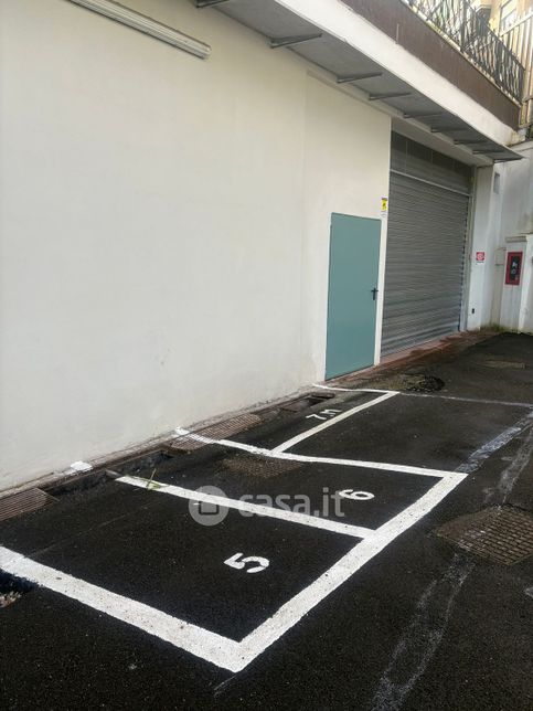 Garage/posto auto in residenziale in Via Aufidio Namusa