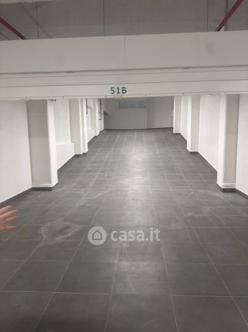 Box/posto auto in residenziale in Viale Regina Margherita 208