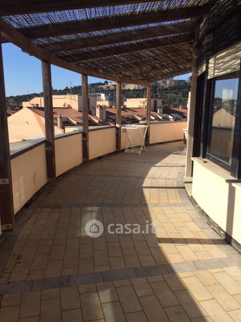 Attico/mansarda in residenziale in Via Ruggero Bacone