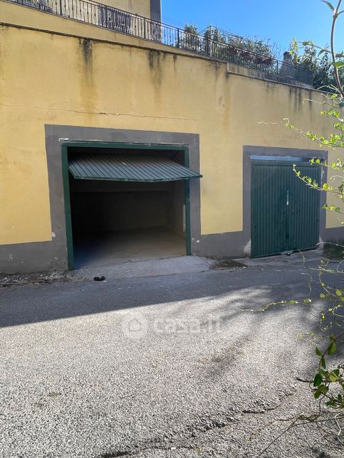 Garage/posto auto in residenziale in Via dei Quadri 10