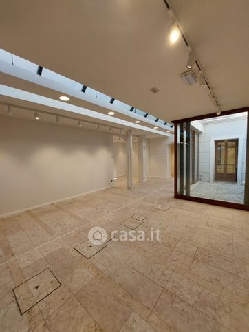 Ufficio in commerciale in Piazza della Repubblica 2