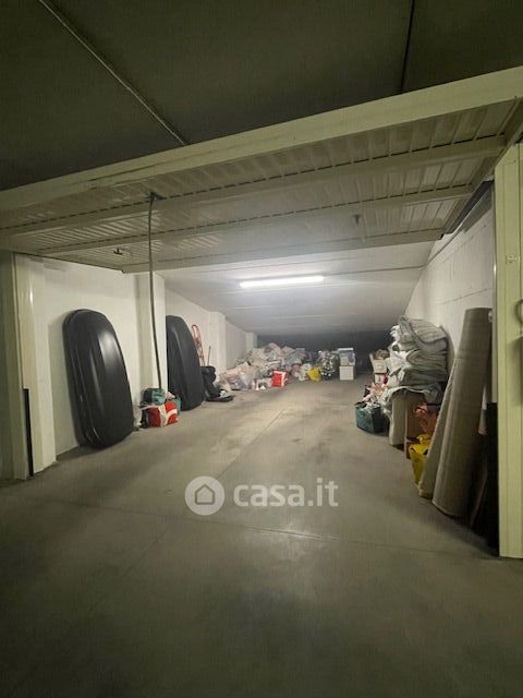 Garage/posto auto in residenziale in Corso Trapani 57