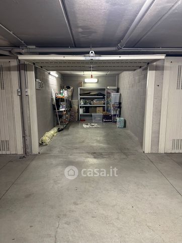 Box/posto auto in residenziale in Corso Europa