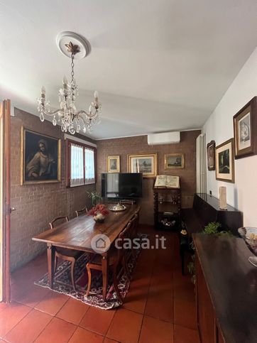 Villa in residenziale in Via Gorizia 1