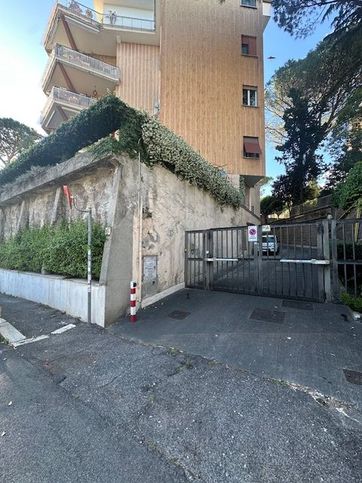 Ufficio in commerciale in Via Vincenzo Tiberio