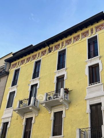 Appartamento in residenziale in Via Giulio Carcano 26