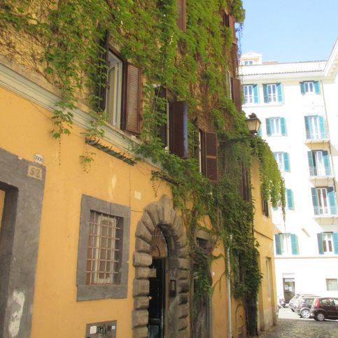 Appartamento in residenziale in Via della Gensola