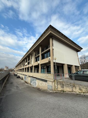 Box/posto auto in residenziale in Via Fratelli Sebastiani 215