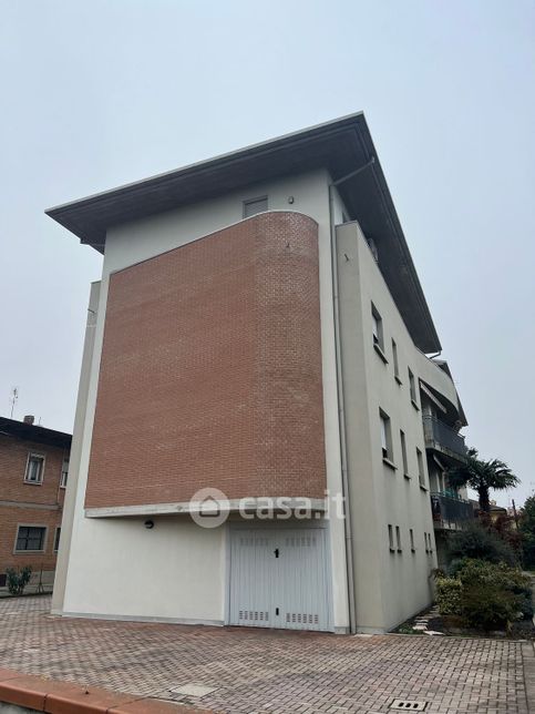 Attico/mansarda in residenziale in Via Provinciale Sud 20