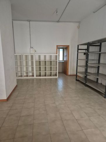 Ufficio in commerciale in Via Liberazione