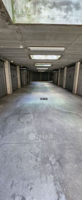 Garage/posto auto in residenziale in Via Beato Angelico 8