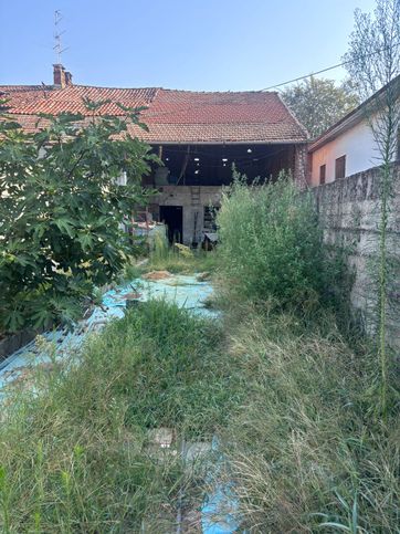Rustico/casale in residenziale in Via Tromello