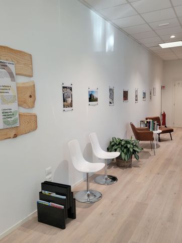 Ufficio in commerciale in Via Moneta 216