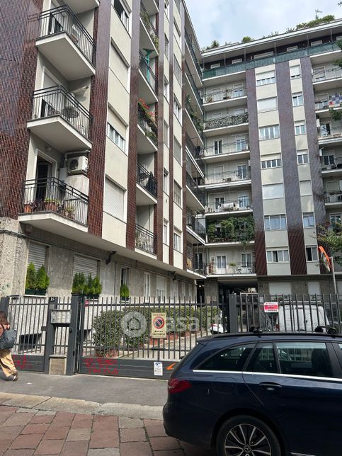 Appartamento in residenziale in Via Tortona 18