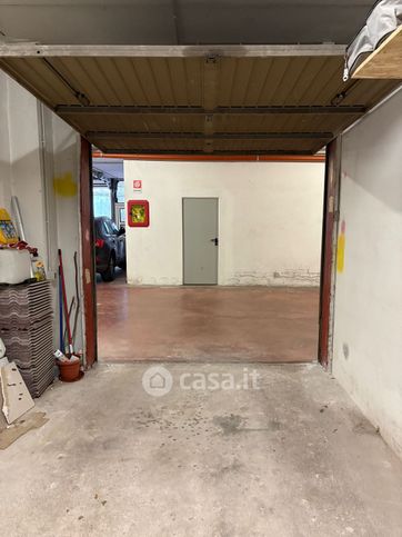 Box/posto auto in residenziale in Corso Michelangelo Buonarroti