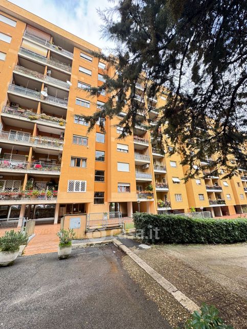 Appartamento in residenziale in Via dei Colli della Serpentara