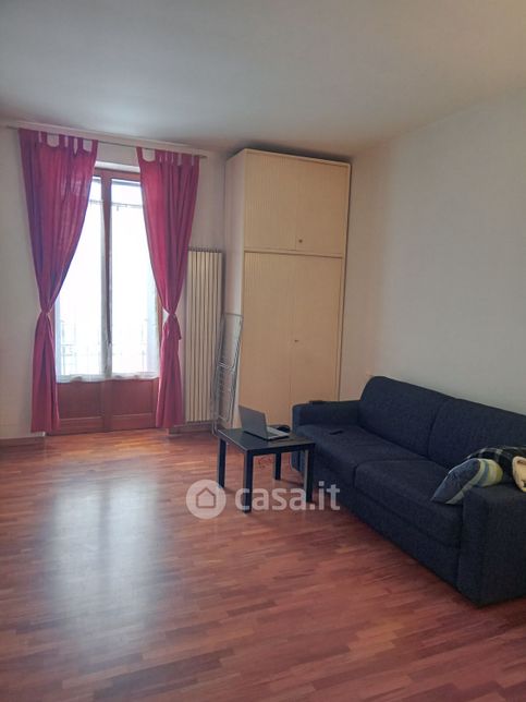 Appartamento in residenziale in Via Olona 19