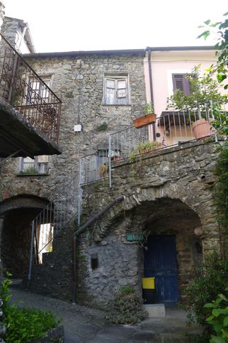 Villetta a schiera in residenziale in brugnato