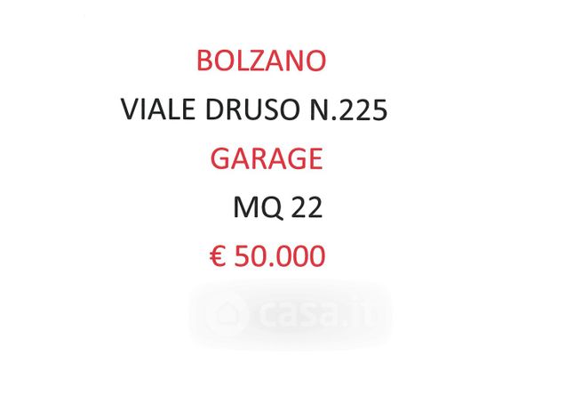 Box/posto auto in residenziale in Viale Druso 225