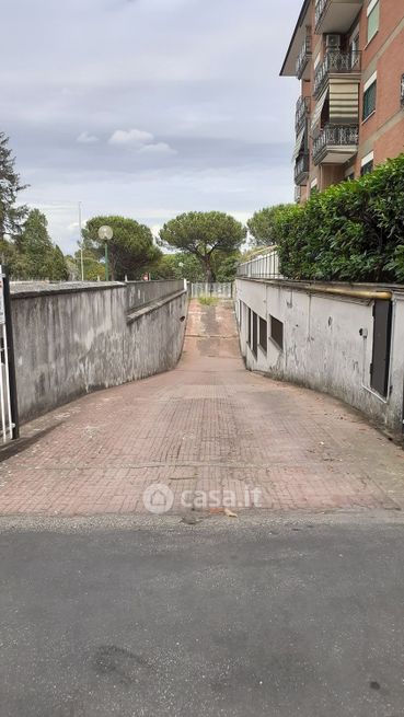 Garage/posto auto in residenziale in Via Luca Ghini