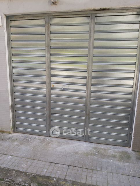 Garage/posto auto in residenziale in Via Rodolfo Morandi