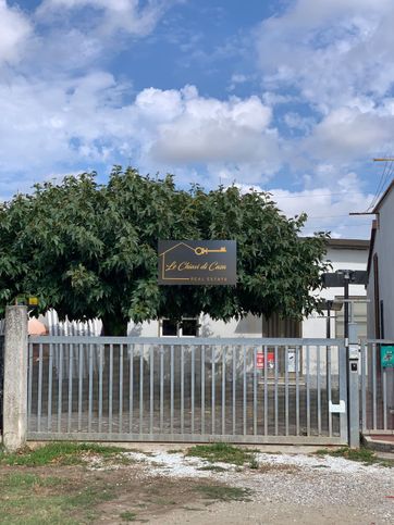 Casa indipendente in residenziale in