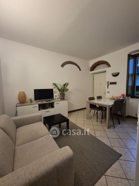 Appartamento in residenziale in Via Saronno 5