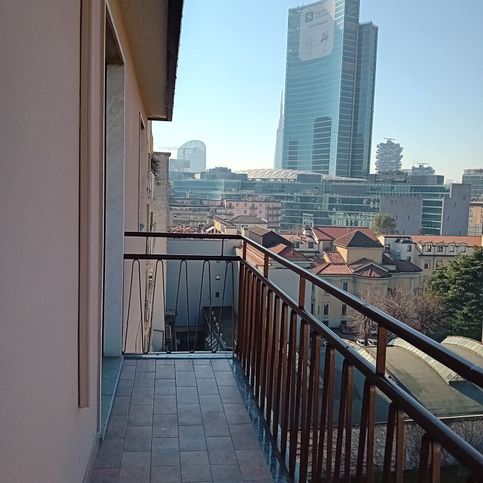 Appartamento in residenziale in Via Melchiorre Gioia 63