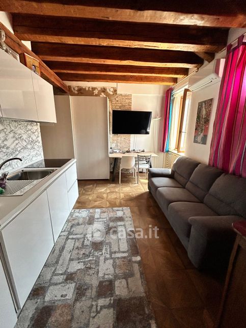 Appartamento in residenziale in Via San Lazzaro