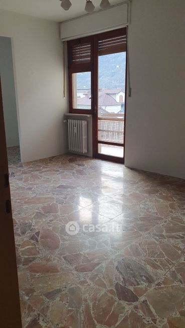 Appartamento in residenziale in Via TOURON 8