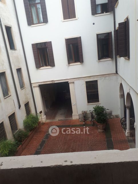 Appartamento in residenziale in Via Altinate