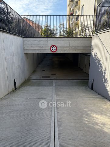 Box/posto auto in residenziale in Via Giuseppe di Vittorio 45
