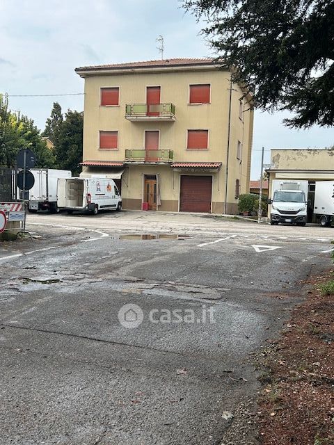 Casa indipendente in residenziale in Via Donati Suor Orsola 52