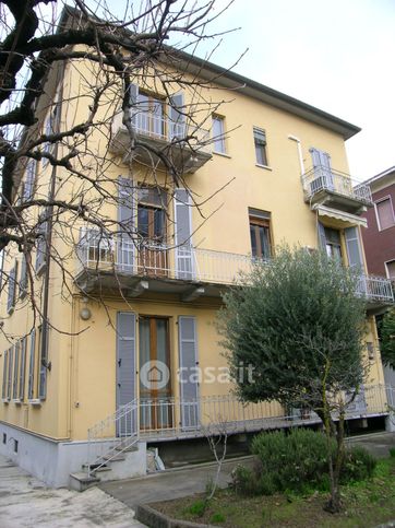 Appartamento in residenziale in Via Giosuè Carducci 9