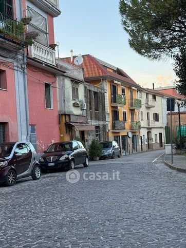 Attivitã /licenza (con o senza mura) in commerciale in Via Croce Malloni