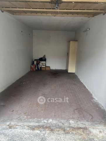 Box/posto auto in residenziale in Via Giuseppe Mazzini