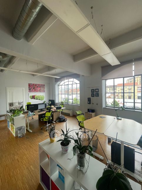 Ufficio in commerciale in Via Pianezza 13