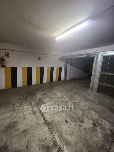 Garage/posto auto in residenziale in Via dei Savorelli 47