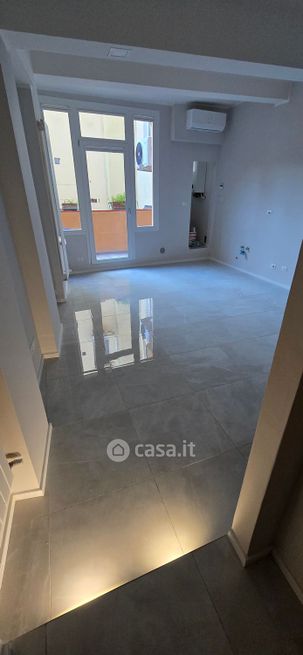 Appartamento in residenziale in Via Riva di Reno