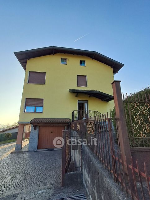 Appartamento in residenziale in Via Besozzo