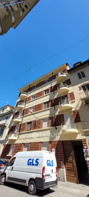 Box/posto auto in residenziale in Via Santa Giulia 27