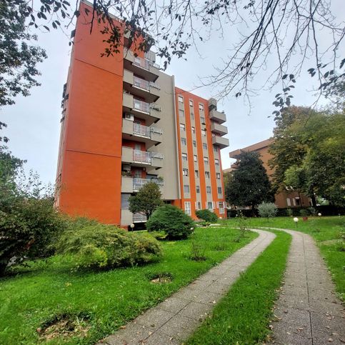 Appartamento in residenziale in Via Luigi Cadorna