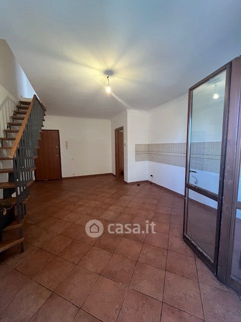 Appartamento in residenziale in Via Casilina 82 /B