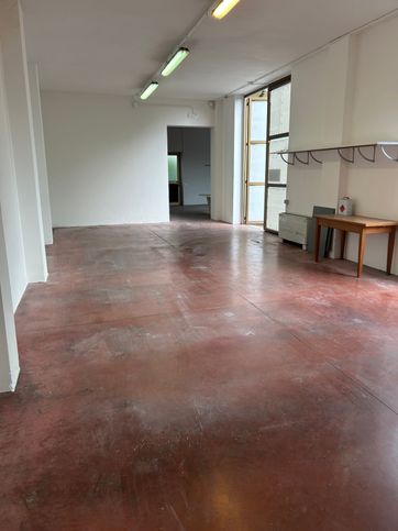 Capannone in commerciale in Viale Brianza