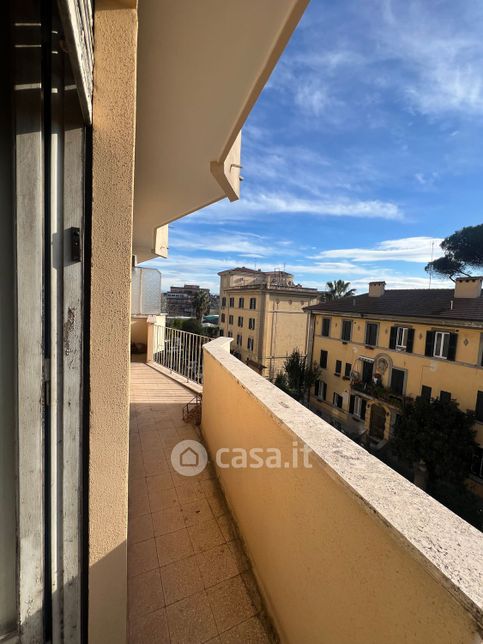 Appartamento in residenziale in Via Monte Circeo 5