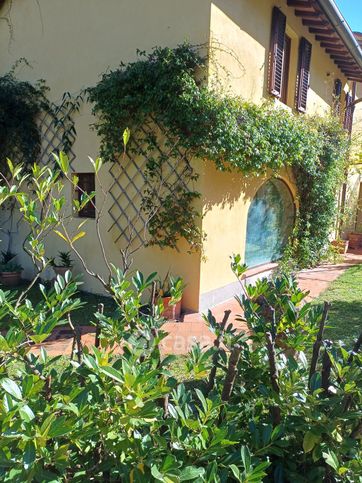 Casa indipendente in residenziale in Via di Rosano